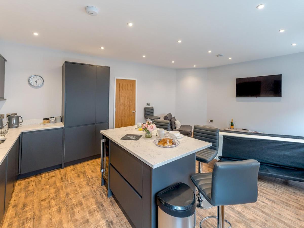 Pass The Keys 5A One Bedroom Modern Town Centre Apartment Shrewsbury Eksteriør bilde