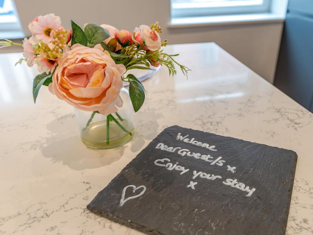 Pass The Keys 5A One Bedroom Modern Town Centre Apartment Shrewsbury Eksteriør bilde