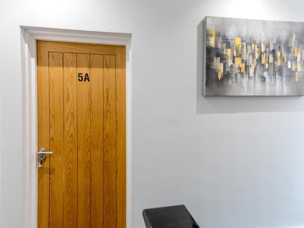 Pass The Keys 5A One Bedroom Modern Town Centre Apartment Shrewsbury Eksteriør bilde